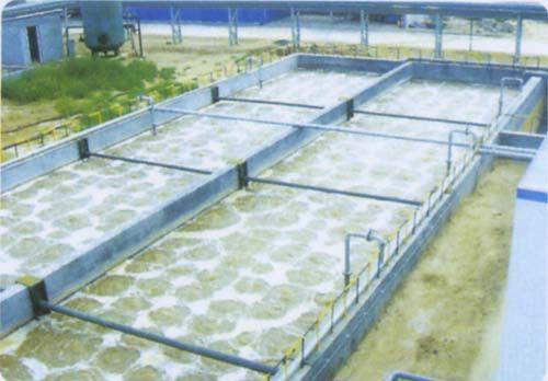 化工廢水活性污泥生化池.jpg